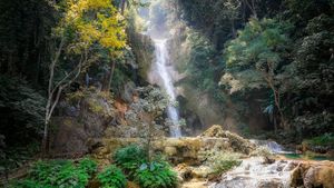 Tourists Mourn After Vang Vieng Poisoning Tragedy