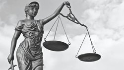 ...ve Resmin Tamamı Üzerine...