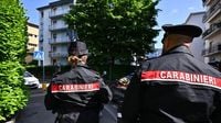 Diciannovenne arrestato a bergamo per omicidio di un tifoso atalanta dopo lite al bar di borgo santa caterina