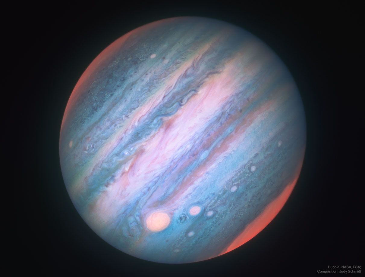  Jupiter in Infrared from Hubble 