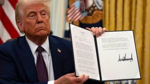 Trump's Rapid Executive Orders Mark Second Presidency