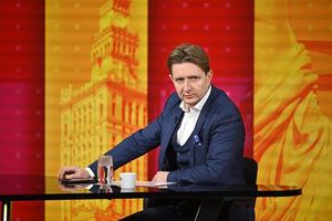 Artur Bartoszewicz Challenges Rivals In Presidential Debate
