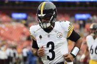 Scrambling Giants add Russell Wilson on top of Jameis Winston signing