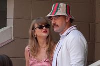 Travis Kelce Has 1 Word to Describe New Taylor Swift Album