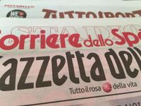 Le prime pagine dei quotidiani sportivi oggi in edicola