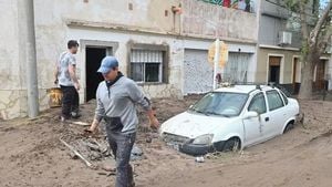 Bahía Blanca Faces Storm Warnings, Suspends Activities