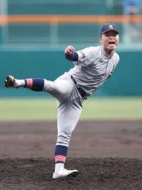 青森山田先発の乕谷　高校野球|au Webポータル