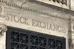 Wall Street Hits New Highs Amid AI Earnings Surge