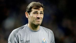 Iker Casillas Spotted Dating Former Adult Star Claudia Bavel