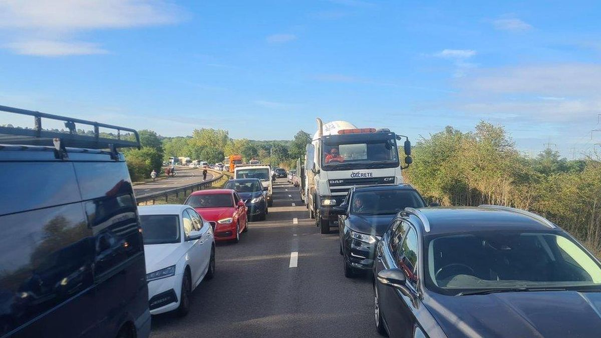 Oxford Faces Traffic Gridlock Amid Road Closures