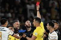 Sergio Ramos has very Sergio Ramos reaction to first Monterrey red card