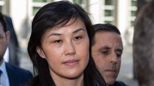 Trump Pardons NYPD Cop Amid China Spy Trial