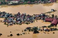 Historic floods devastate Vietnam, killing 10 and submerging ancient Hoi An - Daily Times