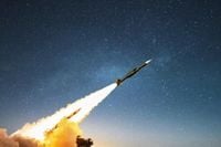 Запущенные КНДР ракеты пролетели 800 километров до падения в Японское море