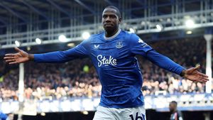 Doucouré Scores Record-Breaking Goal For Everton