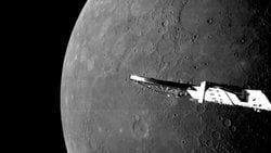 8 Yıllık Yolculuğun Ardından BepiColombo Merkür'e Ulaştı: İki Uzay Aracı Gezegeni Eş Zamanlı İnceleyecek.
