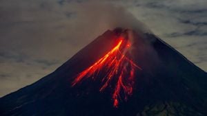 Indonesia Relocates Thousands After Mount Lewotobi Eruptions