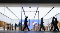 Apple needs a new reason to get you to buy a new iPhone. It may have one | CNN Business