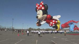 Rain Can’t Stop New York’s Macy’s Thanksgiving Day Parade