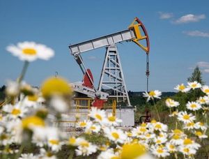 Trump Shifts Ukraine Policy As Oil Markets Roil