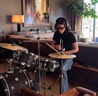 Courteney Cox Tries Her Hand At Drumming To Lil Bieber’s Hit | Celebrity Insider