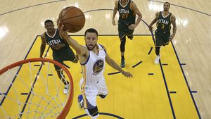 Jazz Upset Warriors 131-126 Amid Trade Frenzy