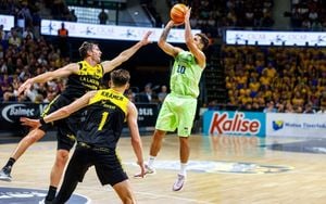 Tenerife Upsets Barcelona 91-86 To Reach Copa Del Rey Semifinals