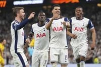 '손흥민 부상 결장' 토트넘, UEL 4강 1차전서 보되 3-1 격파… 결승 보인다