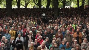 Thousands Attend Alternative Remembrance Day In The Hague