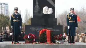 Leningrad Blockade Anniversary Sparks Remembrance Efforts