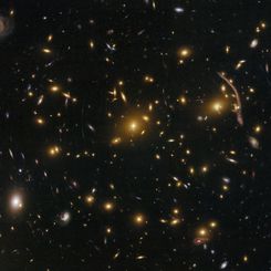 Abell 370: Galaxy Cluster Gravitational Lens