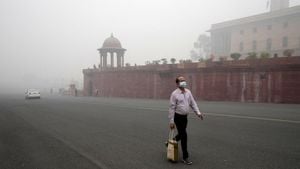 Toxic Smog Engulfs New Delhi Amid Air Pollution Crisis