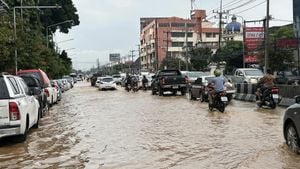 Thailand Grapples With Severe Flooding Emergency