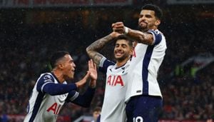 Tottenham Hotspur Triumphs 4-1 Over Ipswich Town