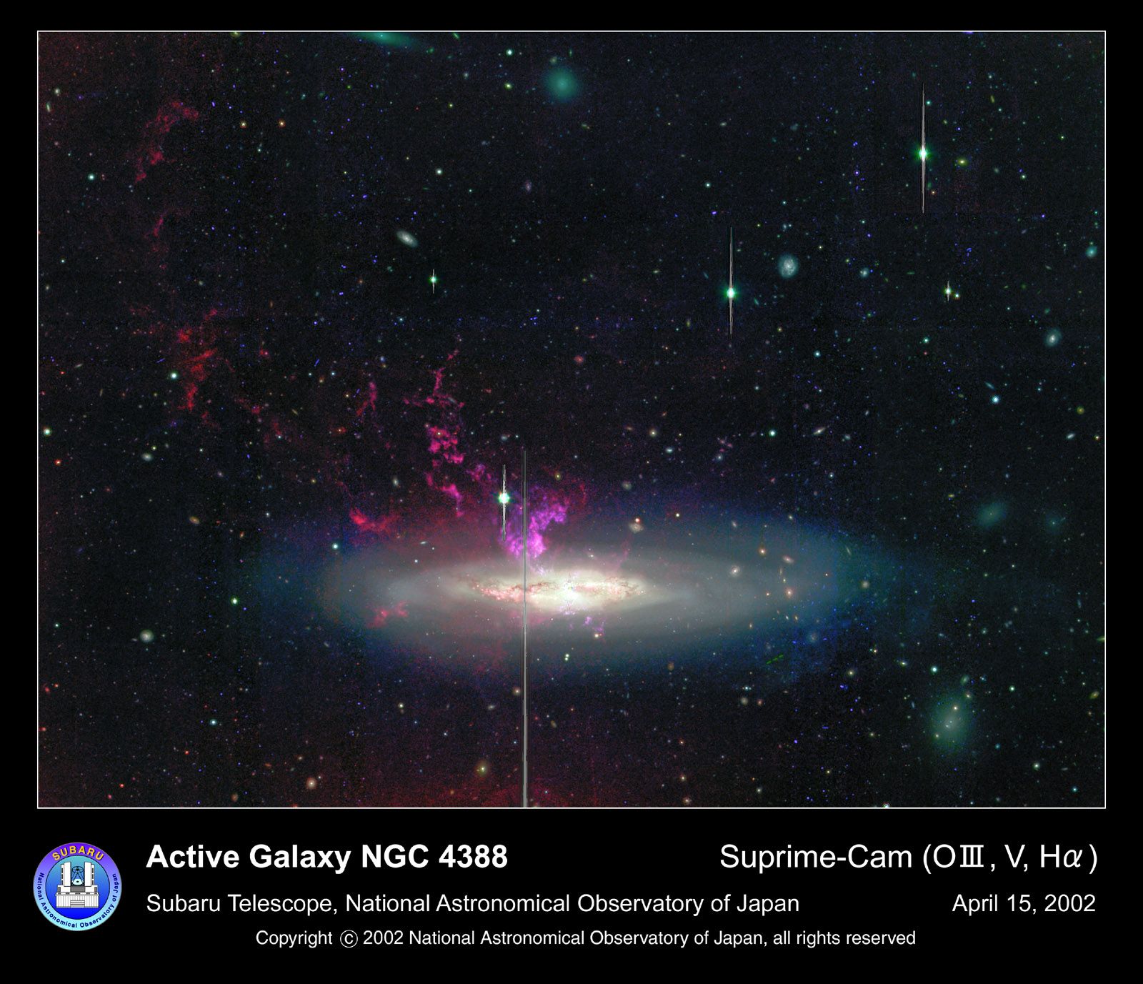 Galaxy NGC 4388 Expels Huge Gas Cloud