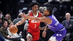 Rockets Claim Overtime Win Over 76ers