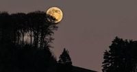 A special look at the lunar events taking place this week