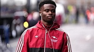 Saka Injury Drama As Arsenal Rout Leeds In Premier League Clash