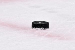 Florida Panthers Threepeat Bid Headlines Dramatic NHL Season