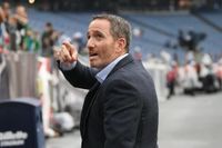 Eagles trade and move up in first round of 2025 NFL Draft after deal with Chiefs