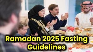 Global Muslims Begin Ramadan Fasting Amid Traditions