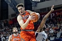 Illinois starting forward questionable vs. Purdue basketball