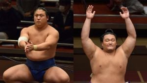 ASANoyama Wins Twice Since Sumotai Comeback