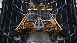 SpaceX'in Çifte Ay Görevi: İki Özel İniş Aracı Yola Çıktı.