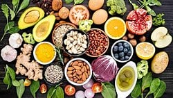 Vitamin Nedir? Vitaminler Nasıl Sınıflandırılır? Eksikliklerinde Neler Olur?