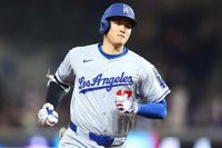 ドジャース・大谷翔平が10号同点ソロ！　5年連続で2桁本塁打到達　「50－50」達成の地マイアミで2試合連発 – BASEBALL KING