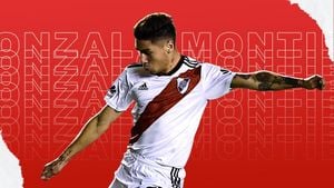 Gonzalo Montiel Returns To River Plate Amid Fan Frenzy