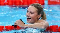 Summer McIntosh breaks third world record in five days, a Phelpsian feat
