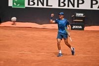 Luciano Darderi conquista gli ottavi a Monaco: sconfitto O'Connell - Il Tennis Italiano