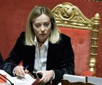 Meloni alla Camera in diretta, legge il Manifesto Ventotene: “Non è la mia Europa”, proteste in Aula: “Oltraggio alla memoria”